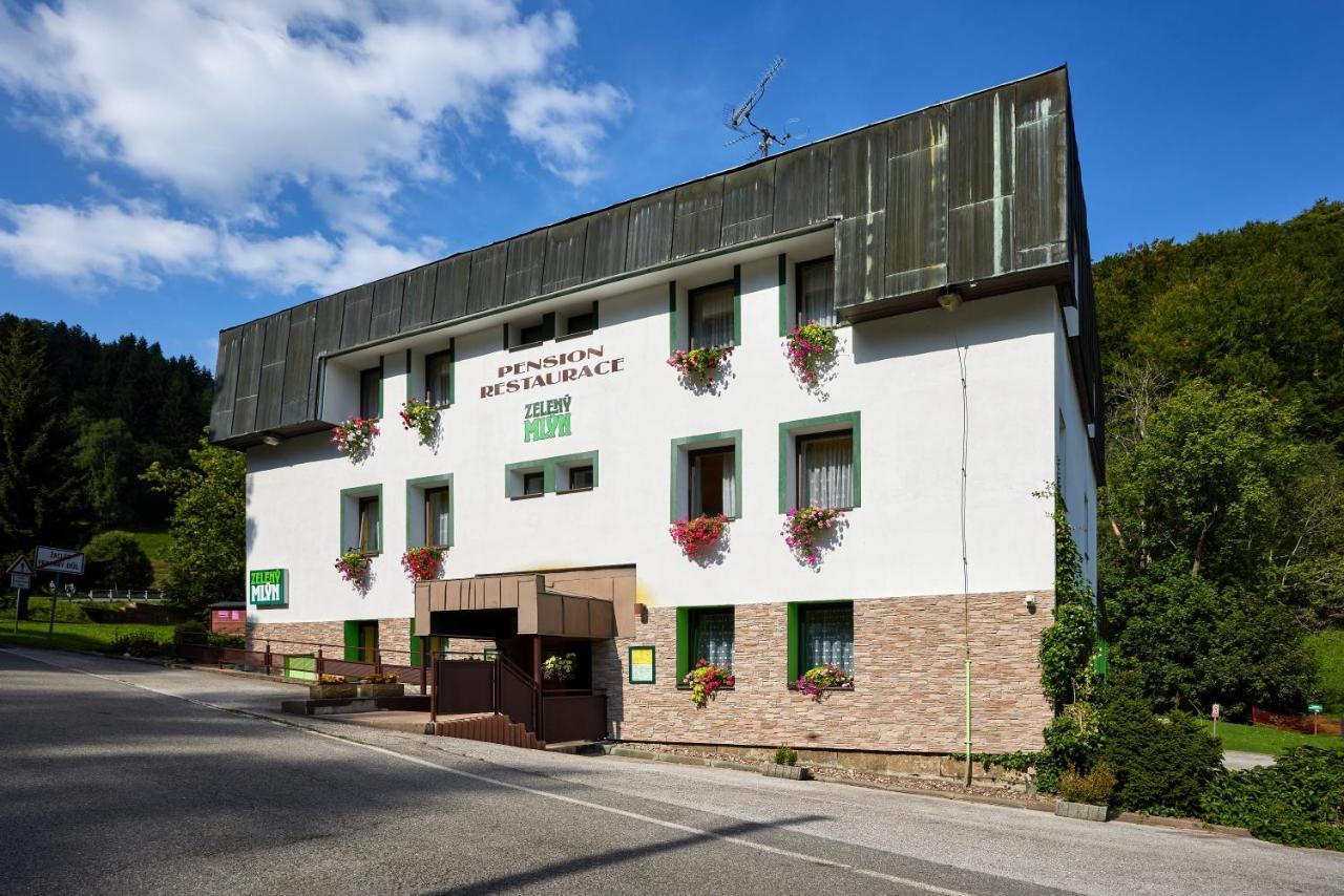Pension & Restaurace Zeleny Mlyn Žacléř Eksteriør billede