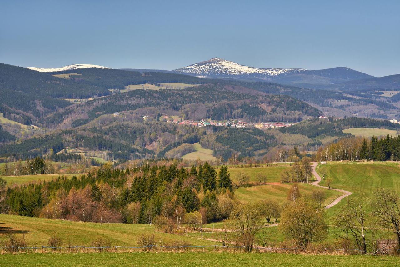 Pension & Restaurace Zeleny Mlyn Žacléř Eksteriør billede